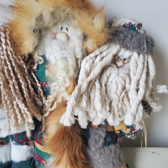 Set of 4 Santas 🎅 - Picture 2 of 6